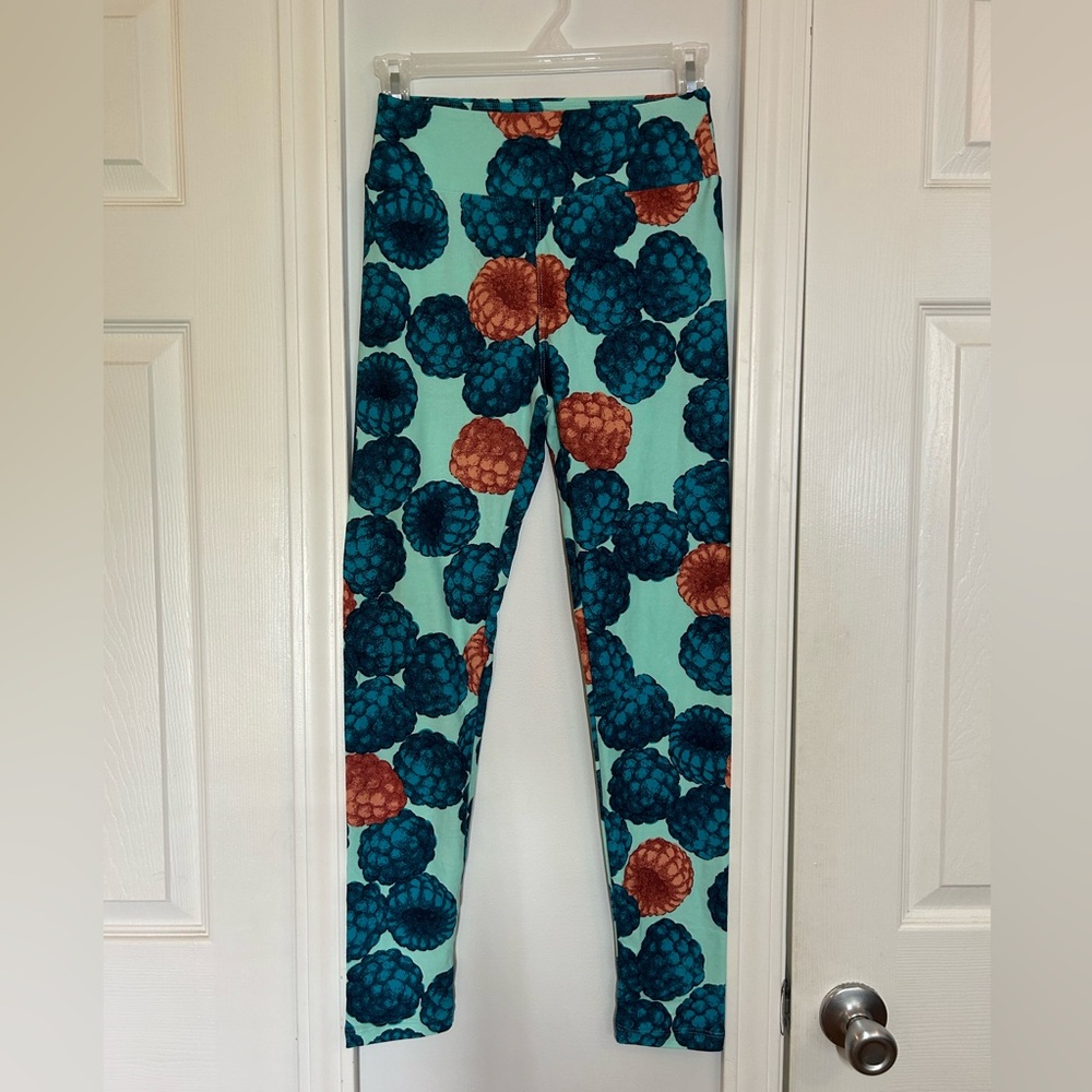 Colorful LuLaRoe Leggings with Berry Design